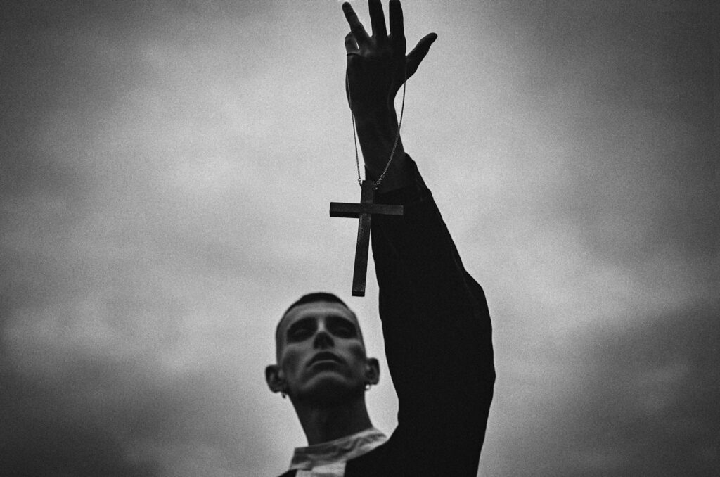 kto wymyślił spowiedź w konfensjonale